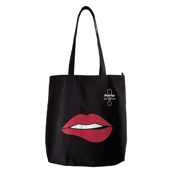 Yazbukey x Shu Uemura Tote Bag, Black with Lips Graphic - Picture 2 of 7